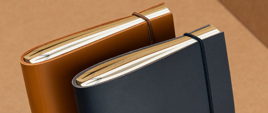 La méthode des deux carnets en cuir pour mieux séparer travail et vie privée