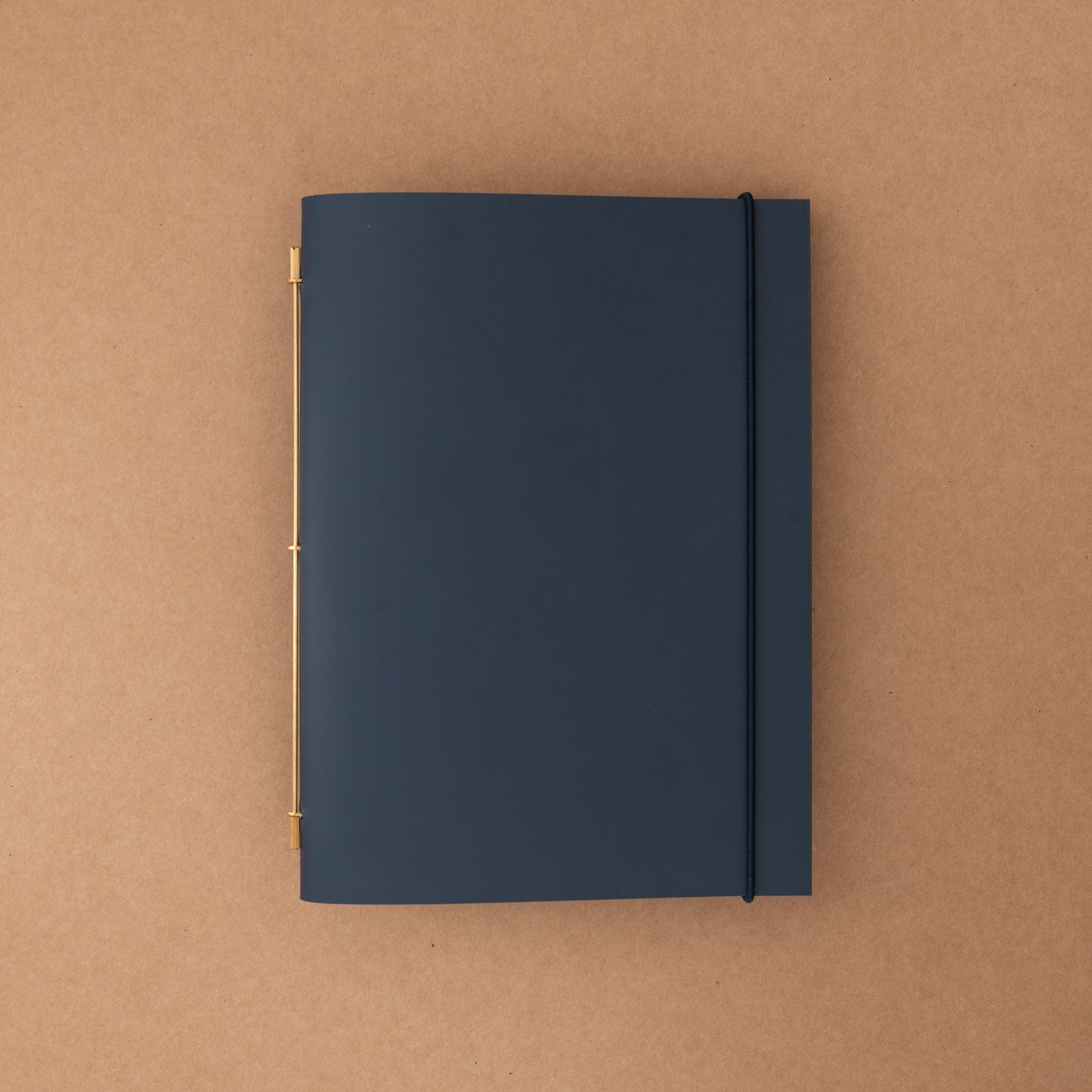 Carnet Novum Organum cuir cobalt de La Compagnie du Kraft
