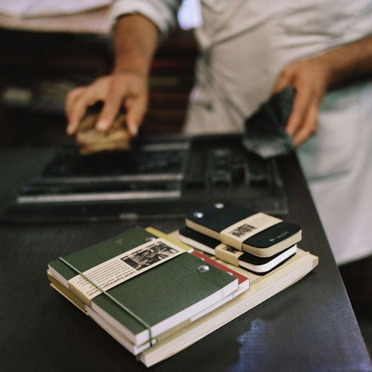 Comment choisir un carnet d'entreprise vraiment Made in France ?