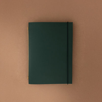 Carnet Novum Organum cuir vert pin grainé de La Compagnie du Kraft