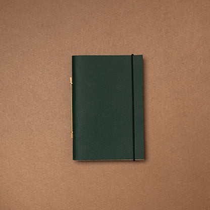 Carnet novum organum cuir s vert pin grainé de La Compagnie du Kraft