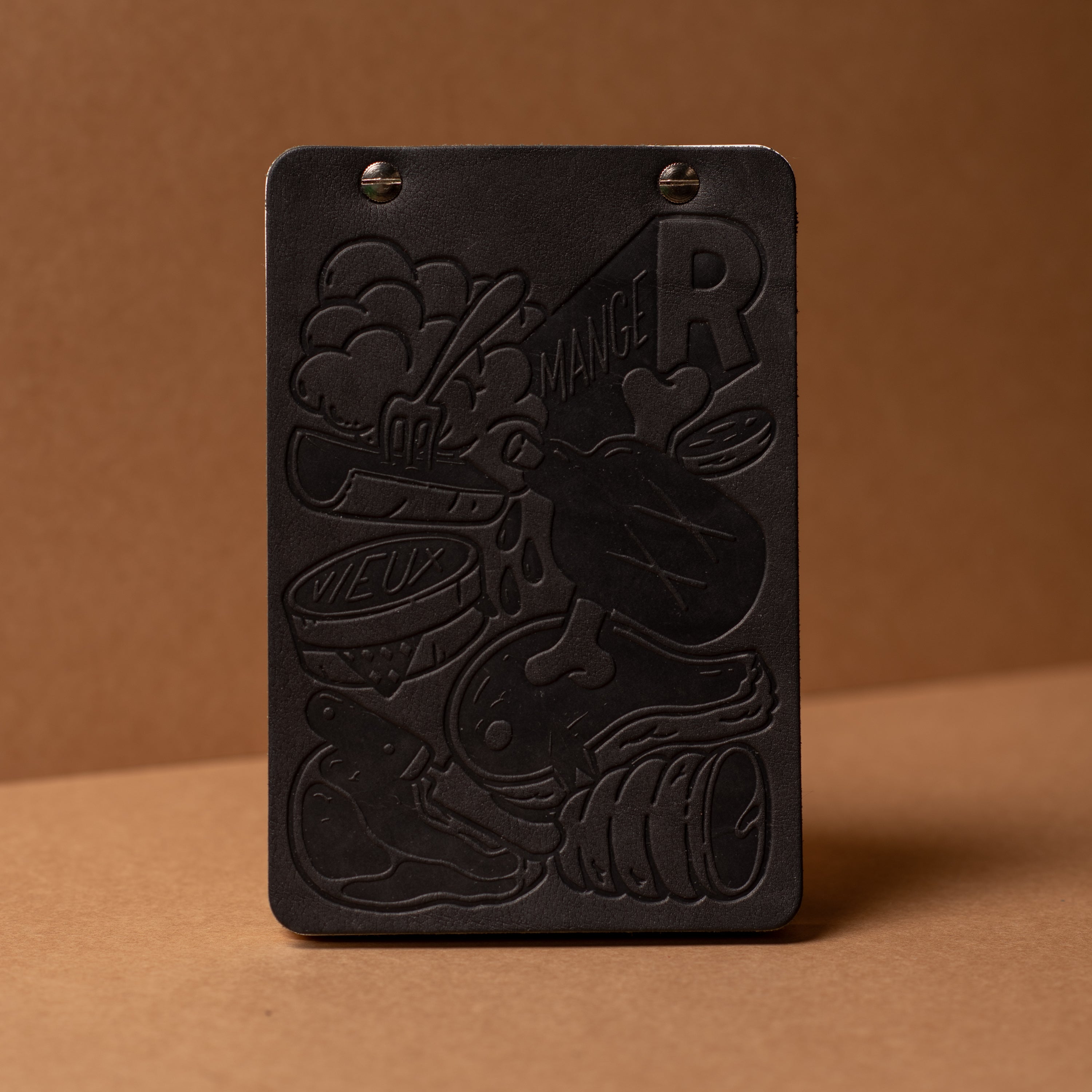 Carnet de recette du Carnassier en cuir ikraft m de la compagnie du kraft 